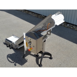 packaged food conveyor